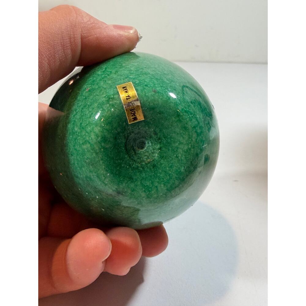 Vintage 3” Marble Green Apple With Stem/ Paper weight - Picture 2 of 4